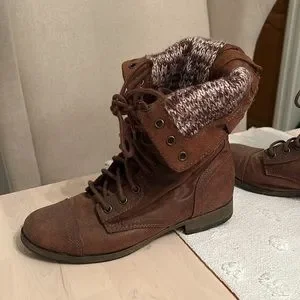 Mossimo brown boots online